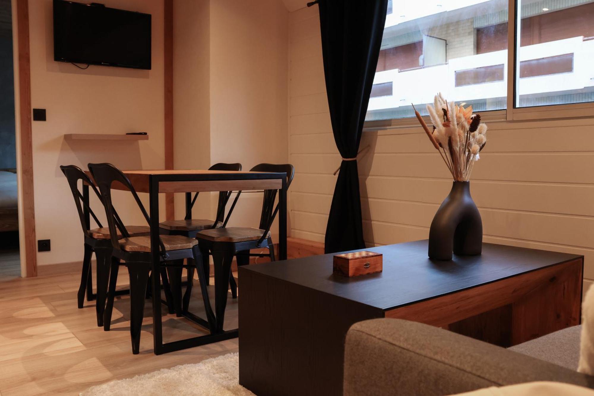 Ambiance Montagne, A Deux Pas De La Gare Apartman Cluses Kültér fotó