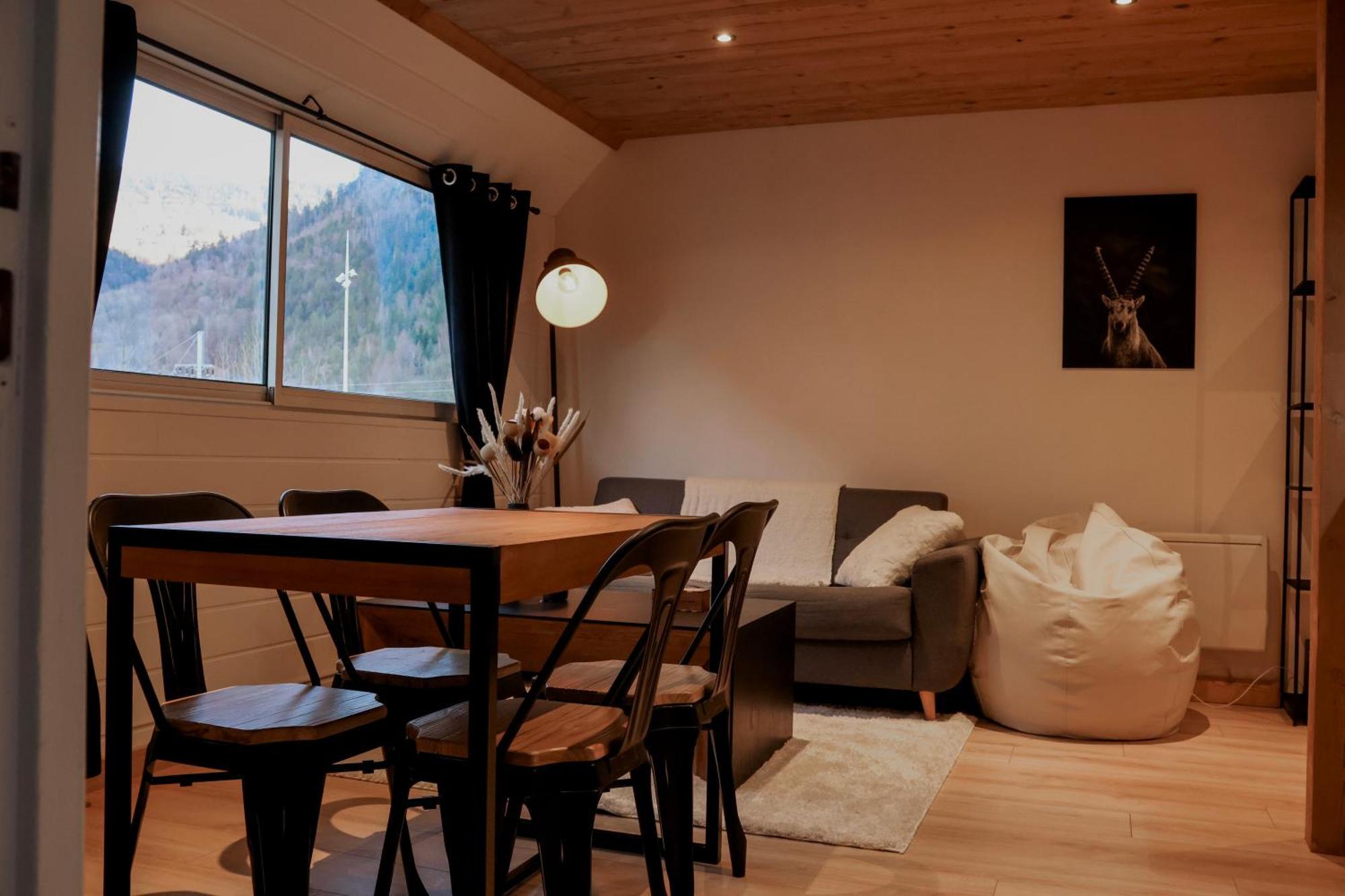 Ambiance Montagne, A Deux Pas De La Gare Apartman Cluses Kültér fotó